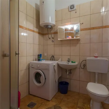 Toni Apartment *