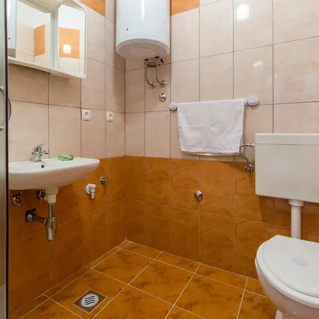 Apartment Toni Selce