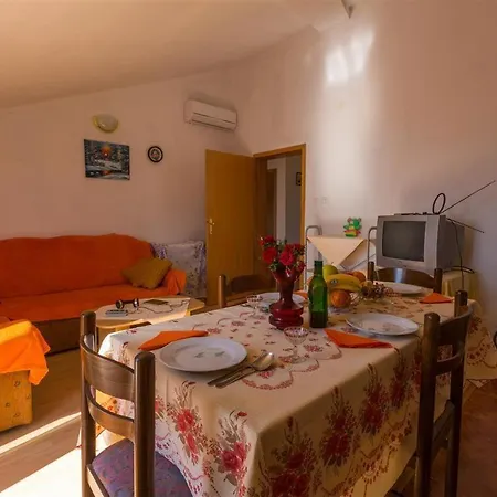Apartment Toni Selce